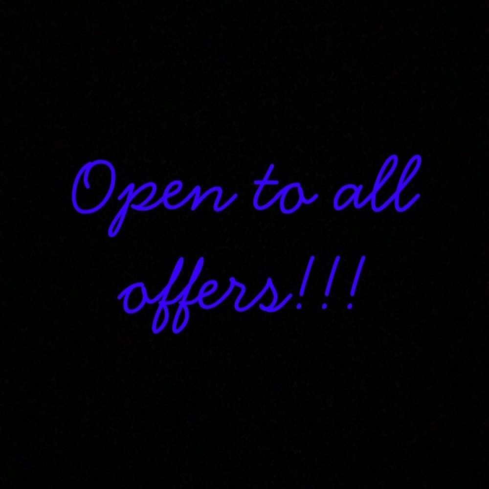 Make me and offer on my clothes!!!!💓💓💓